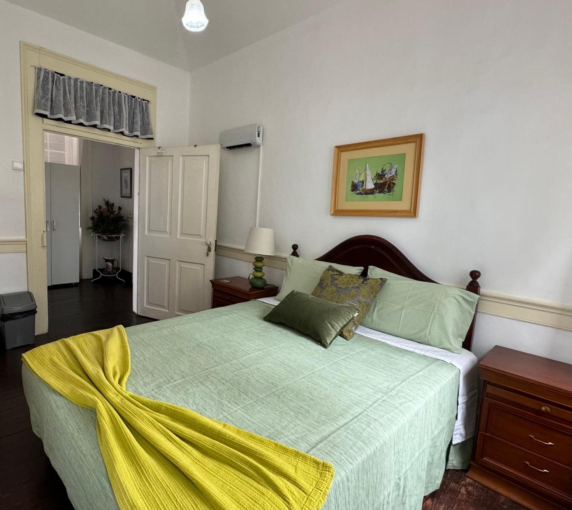 Vitorina Corte Guesthouse ฟุงชาล ภายนอก รูปภาพ