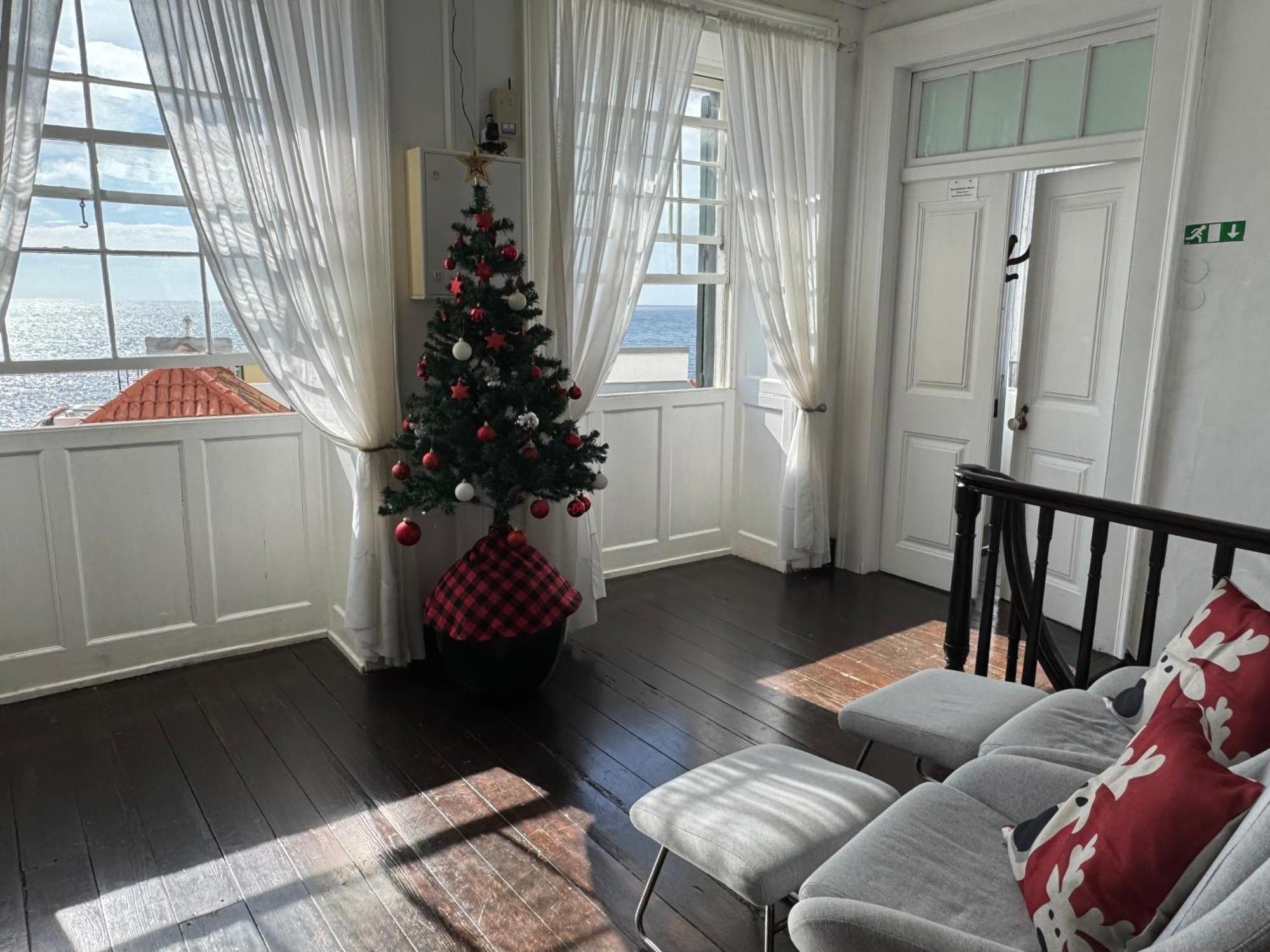 Vitorina Corte Guesthouse ฟุงชาล ภายนอก รูปภาพ