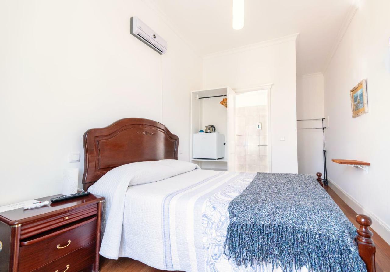 Vitorina Corte Guesthouse ฟุงชาล ภายนอก รูปภาพ